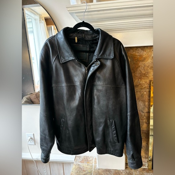 Men's Black Leather Jacket - Picture 3 of 11